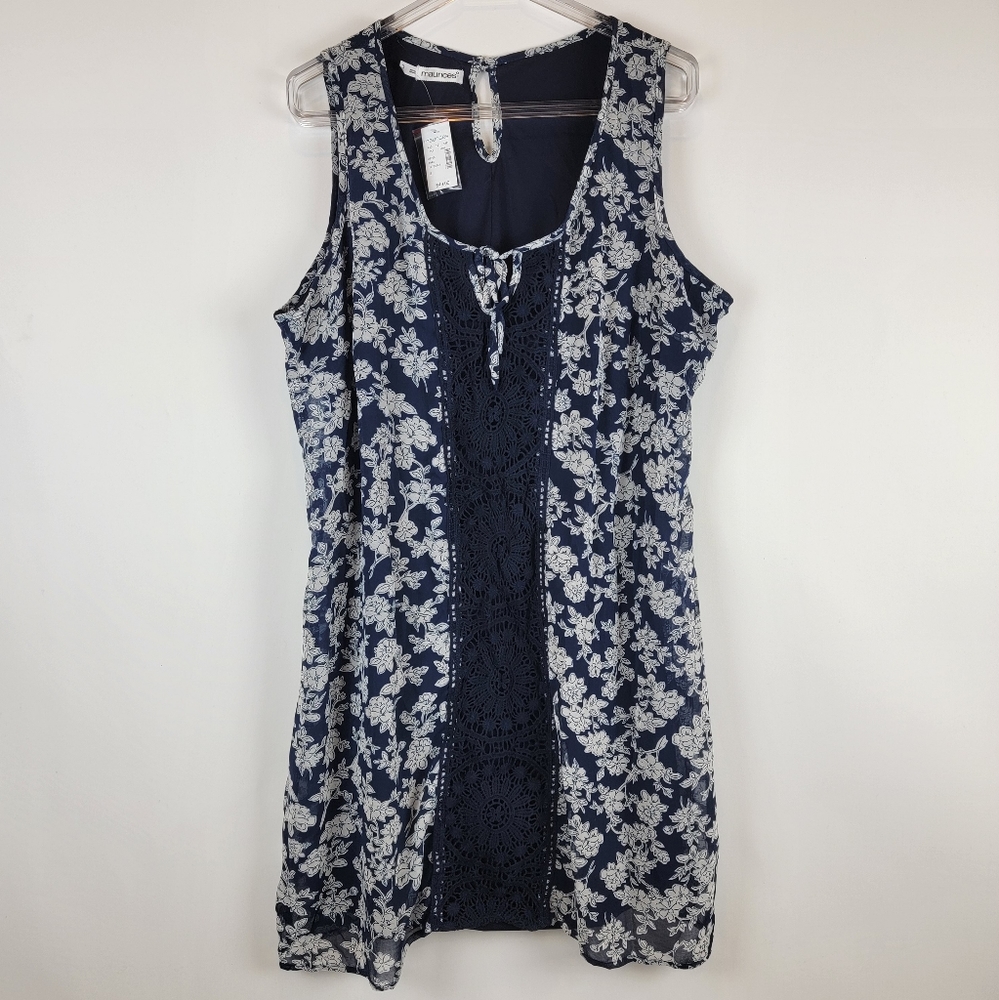 NWT Maurices Floral Crochet Lace Dress. Navy Blue 2X